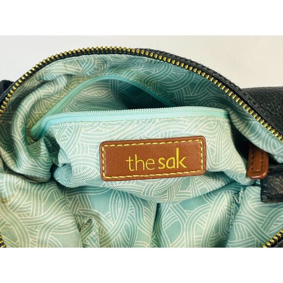 The Sak Iris Black Pebbled Leather Crossbody Shoulder Bag Boho Adjustable Basic - Picture 9 of 11